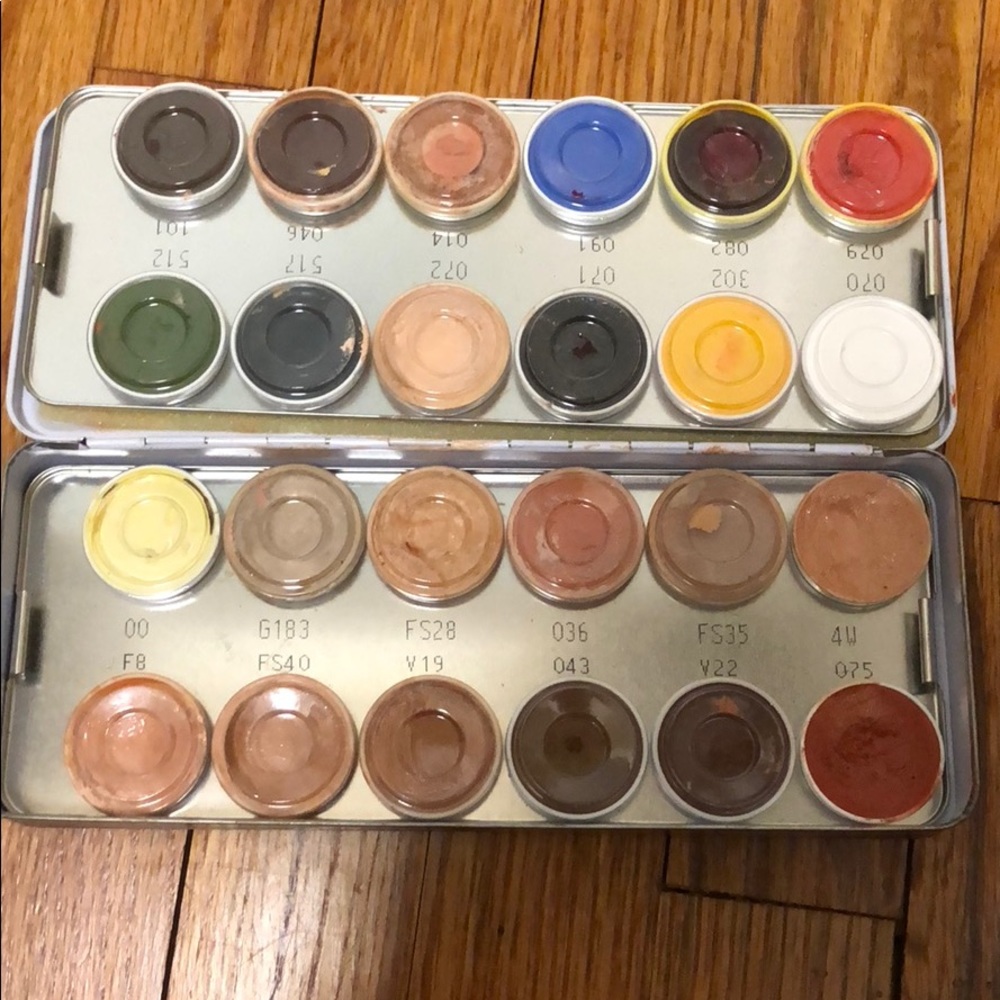 Kryolan rubber mask grease